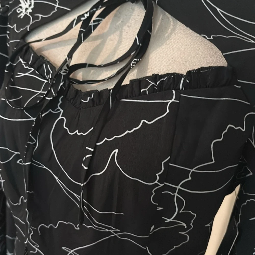 NWT $68 Lulu’s small dress floral 800 - Picture 3 of 8